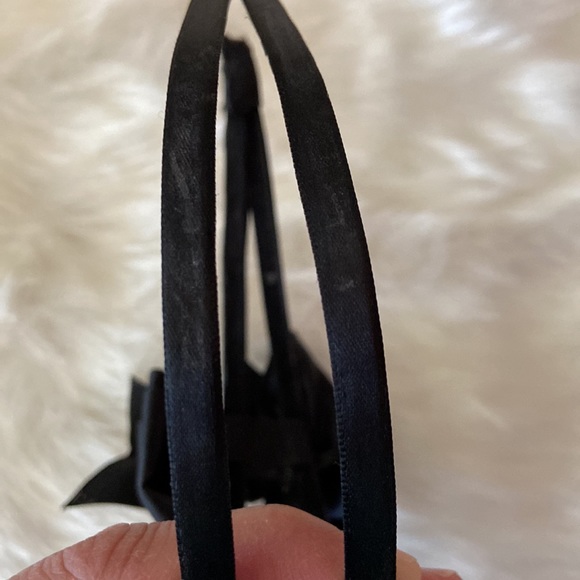 Bundle of three head bands- two black, one fuchsia coloured. - Picture 6 of 6